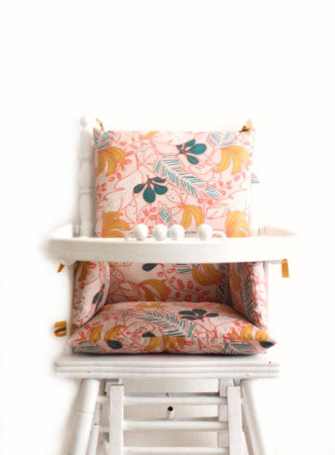 Coussin de chaise haute pour chaise haute de bébé, coussin épais pour chaise  haute en bois, tapis de chaise de salle à manger pour bébé (rose forêt) :  : Bébé et Puériculture