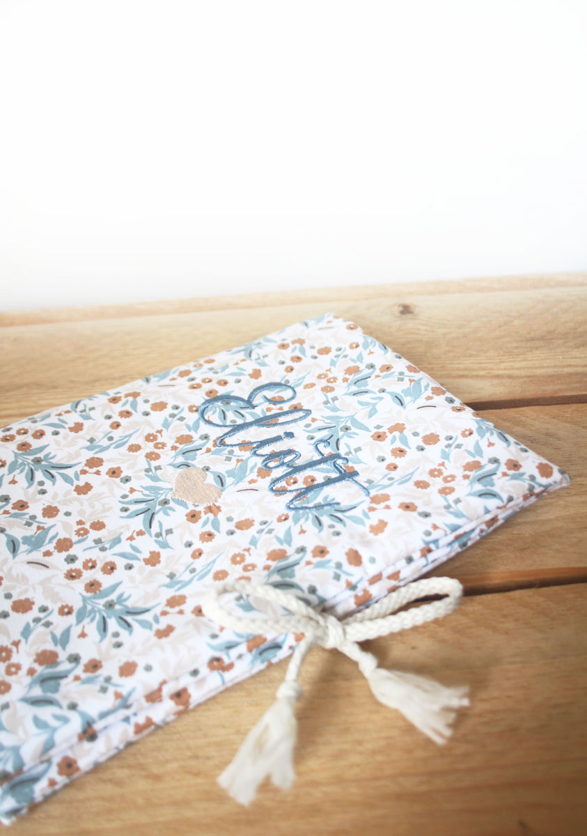 Housse De Protection Pour Carnet De Santé Bébé – En Feutre Avec Élastique, Cadeau Future Maman (28x20 Cm)