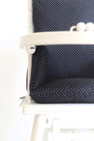 Coussin de chaise haute bébé en coton enduit Oeko-Tex / • Dots marine •