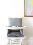 Coussin de chaise haute bébé en coton enduit Oeko-Tex / assise chaise haute / Wild flowers bleu denim